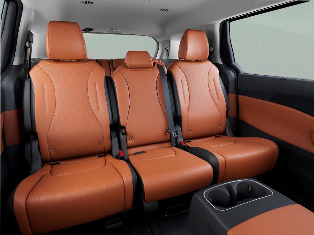 new 2026 Kia Carnival Hybrid car, priced at $42,783