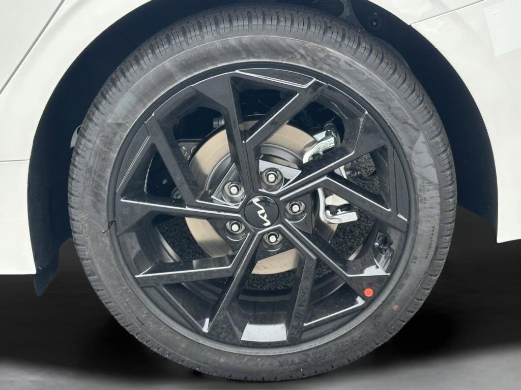 new 2026 Kia K5 car, priced at $30,581