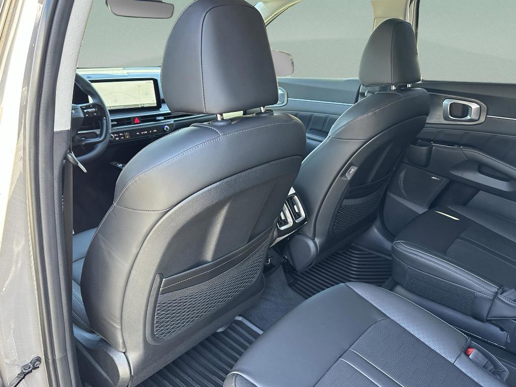 new 2026 Kia Sorento car, priced at $40,414