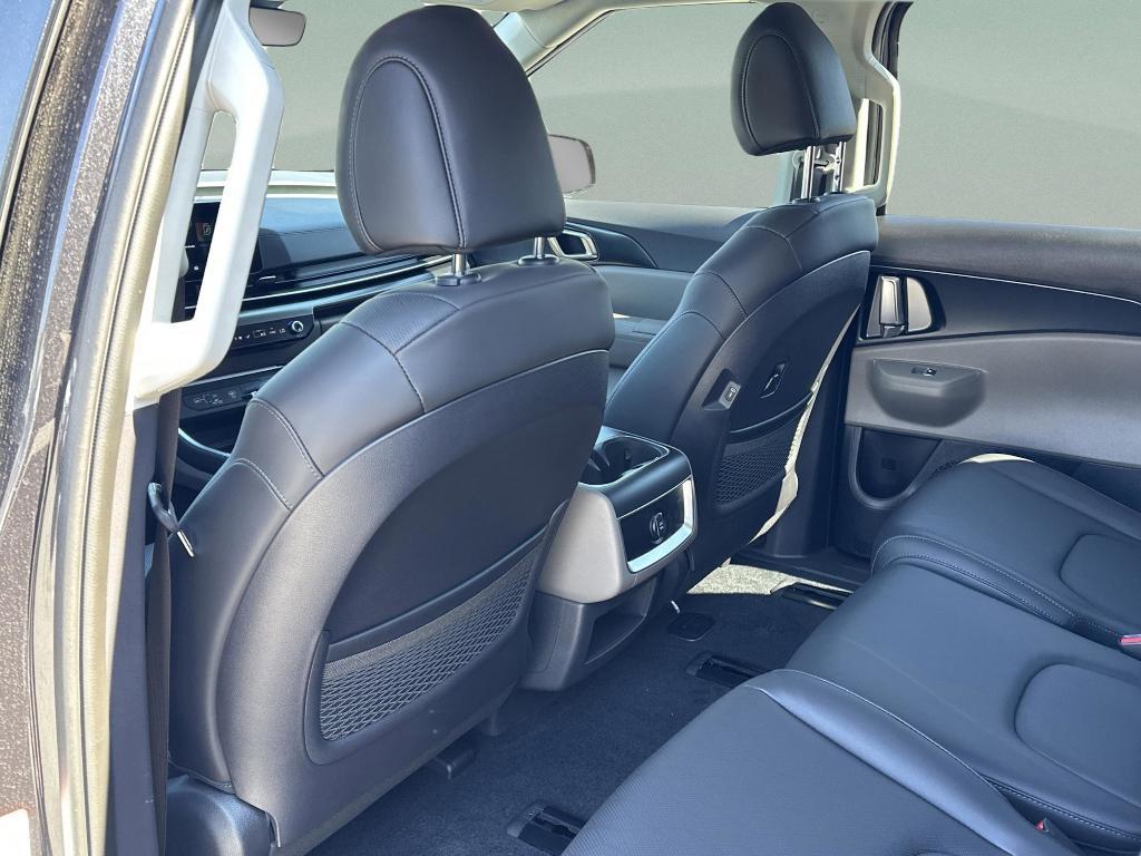 new 2026 Kia Carnival car, priced at $38,791