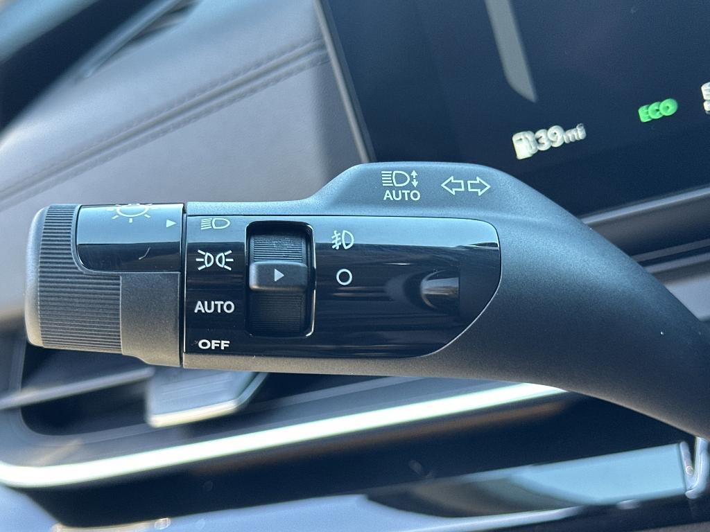 new 2026 Kia Carnival Hybrid car, priced at $53,583