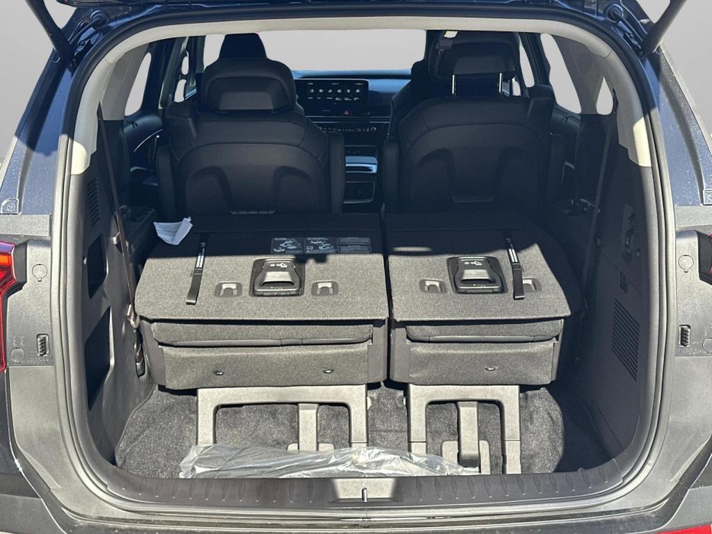 new 2026 Kia Carnival Hybrid car, priced at $53,583