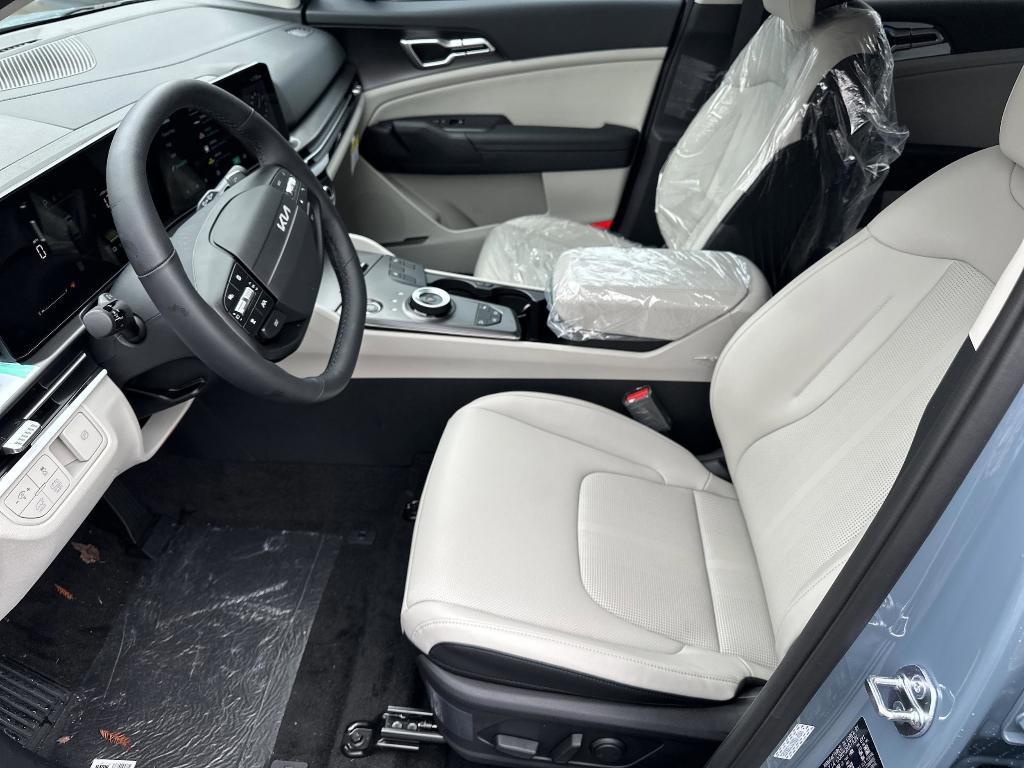 new 2026 Kia Sportage Hybrid car, priced at $35,054