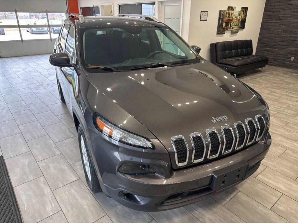 used 2015 Jeep Cherokee car, priced at $6,590