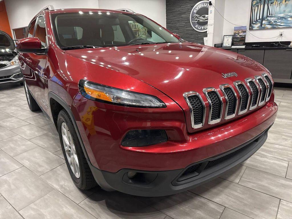 used 2015 Jeep Cherokee car, priced at $5,490