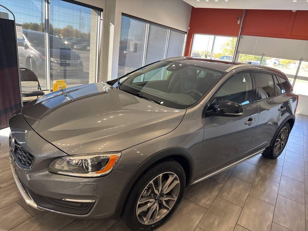 used 2018 Volvo V60 Cross Country car, priced at $13,990