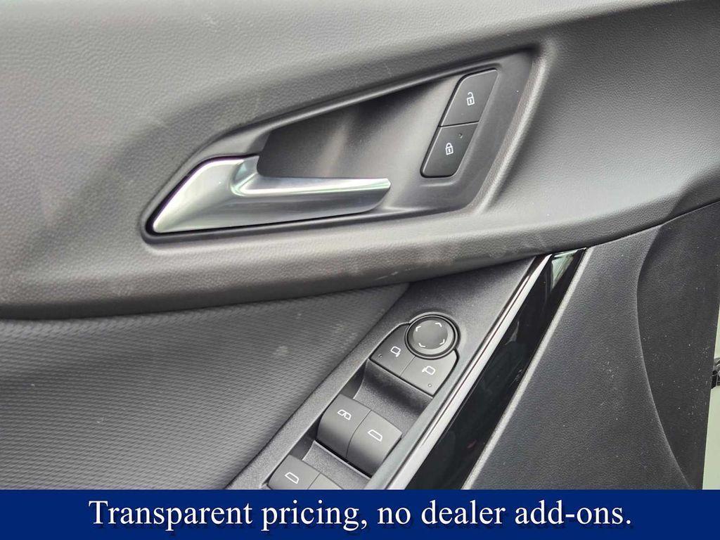 new 2026 Chevrolet Equinox car, priced at $32,090