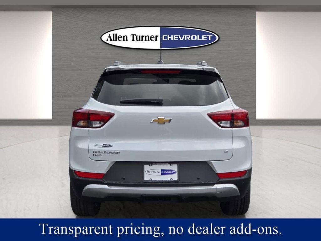 new 2026 Chevrolet TrailBlazer car, priced at $28,290