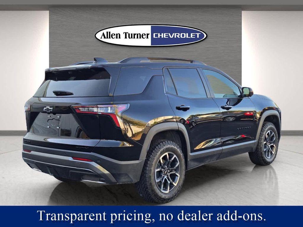 new 2026 Chevrolet Equinox car, priced at $33,290