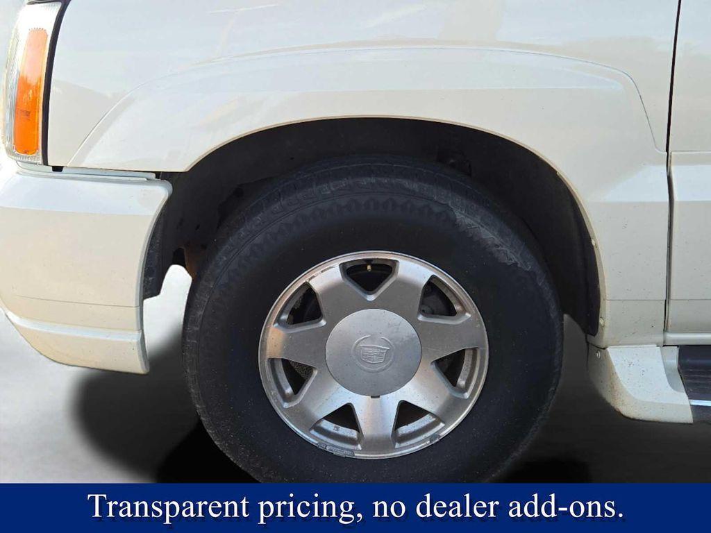 used 2002 Cadillac Escalade car, priced at $5,800