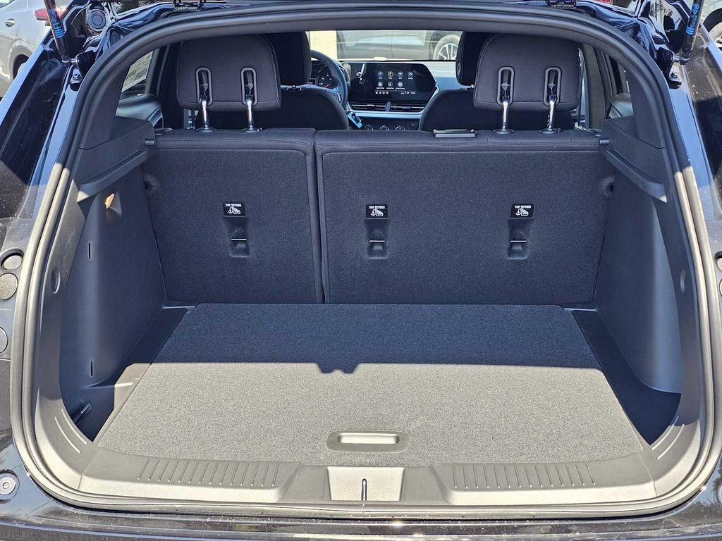 new 2026 Chevrolet Trax car, priced at $25,680