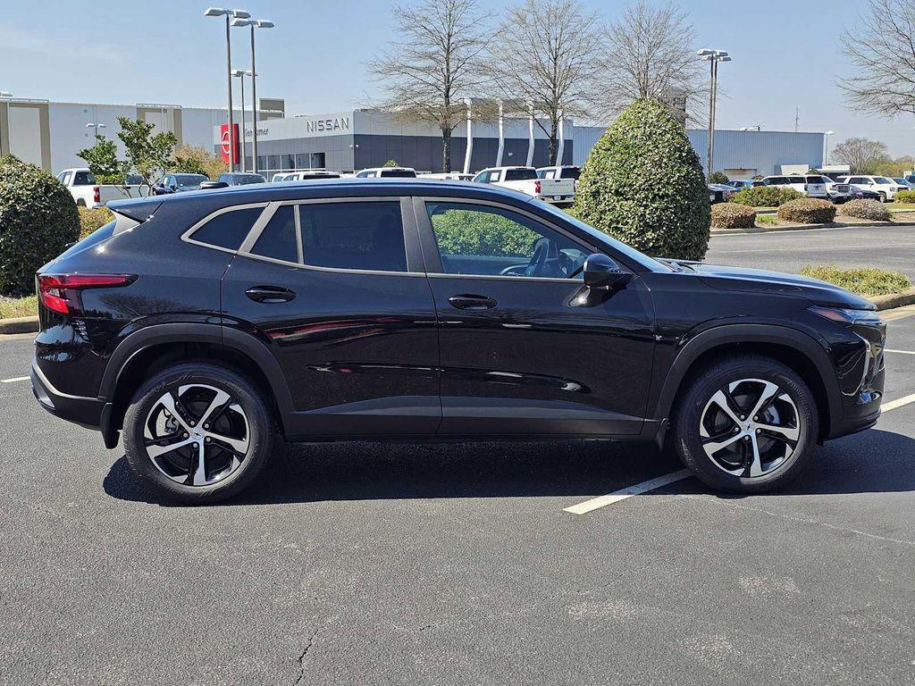 new 2026 Chevrolet Trax car, priced at $25,680