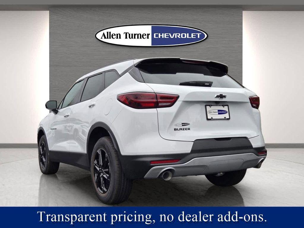 new 2025 Chevrolet Blazer car, priced at $33,580