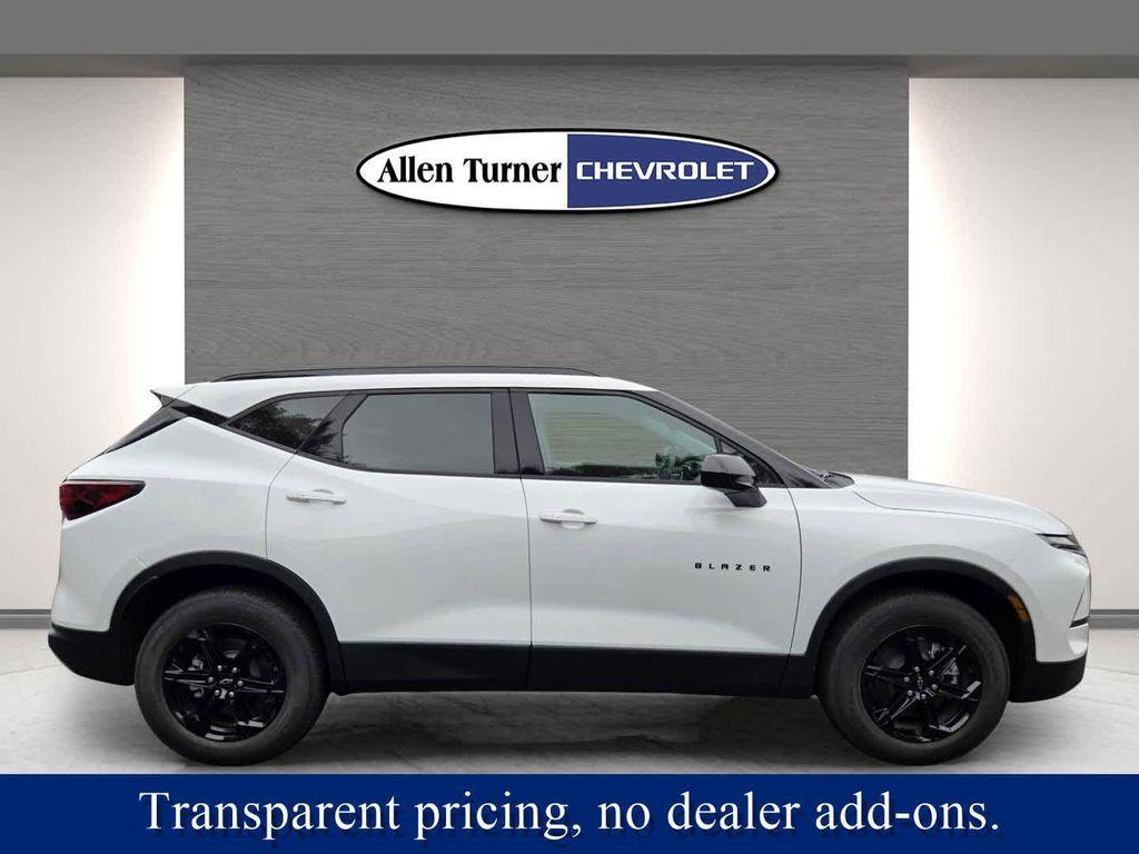 new 2025 Chevrolet Blazer car, priced at $33,580
