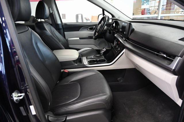 used 2022 Kia Carnival car, priced at $25,600