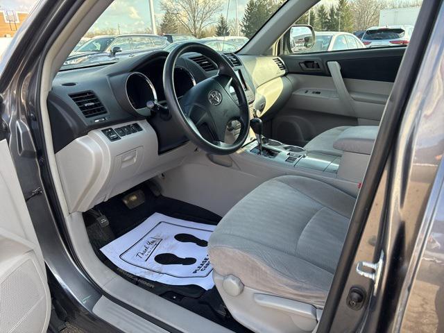 used 2011 Toyota Highlander car, priced at $9,900