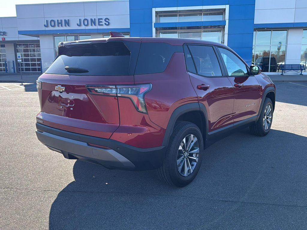 new 2026 Chevrolet Equinox car, priced at $32,655