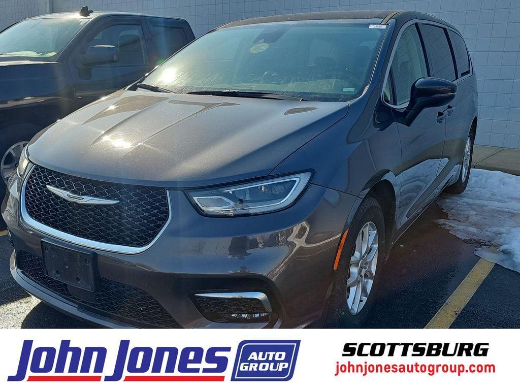 used 2023 Chrysler Pacifica car, priced at $23,500