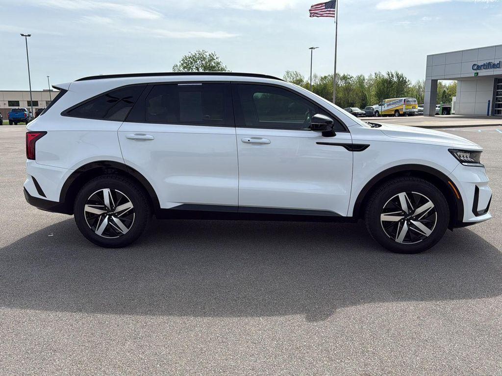used 2022 Kia Sorento car, priced at $26,850