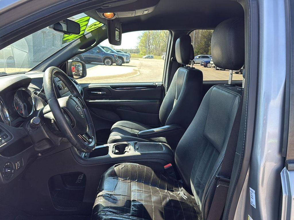 used 2015 Dodge Grand Caravan car, priced at $4,000