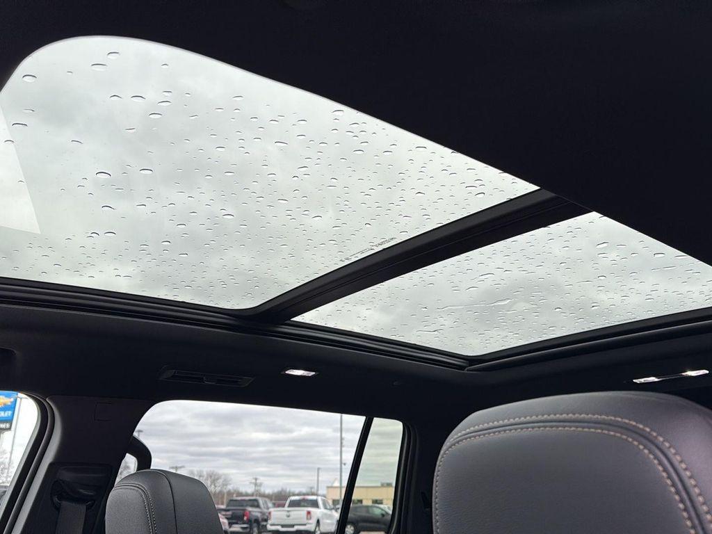 new 2026 Chevrolet Traverse car, priced at $60,750