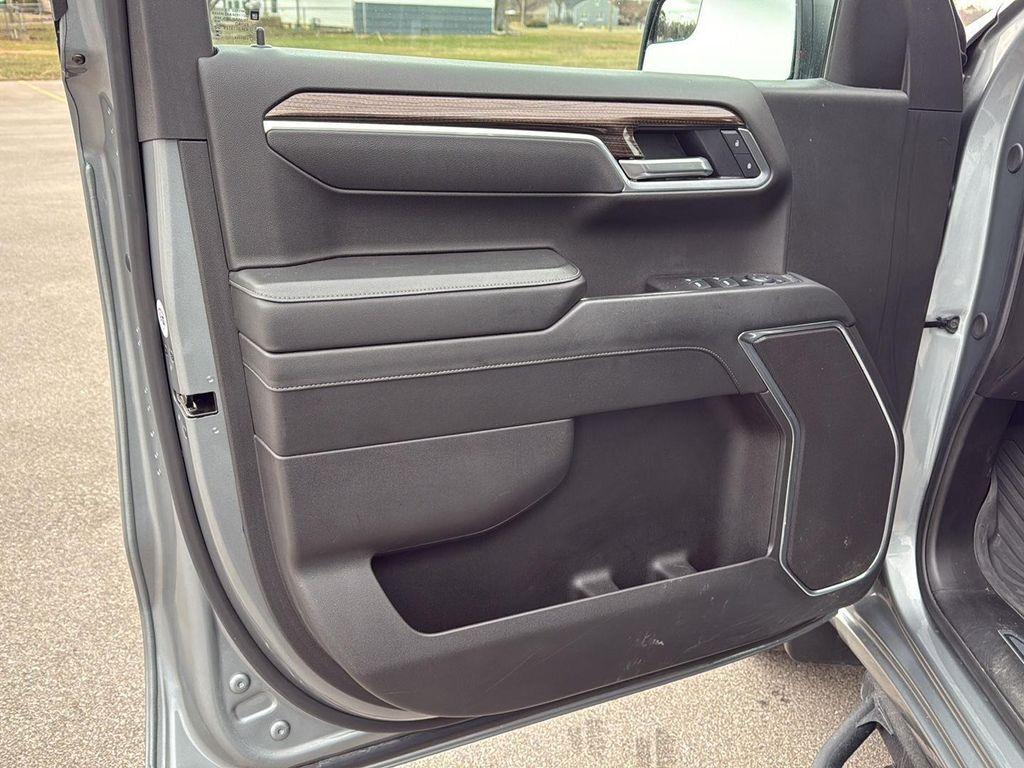 used 2025 Chevrolet Silverado 1500 car, priced at $41,995