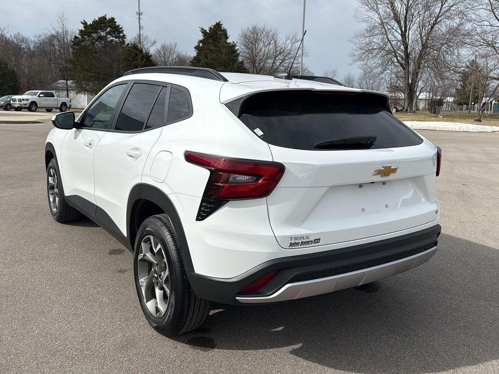 used 2025 Chevrolet Trax car, priced at $22,285