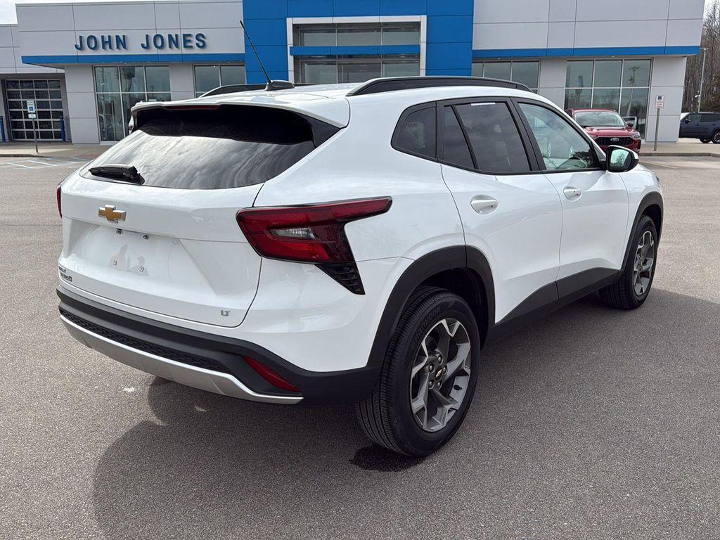 used 2025 Chevrolet Trax car, priced at $22,285