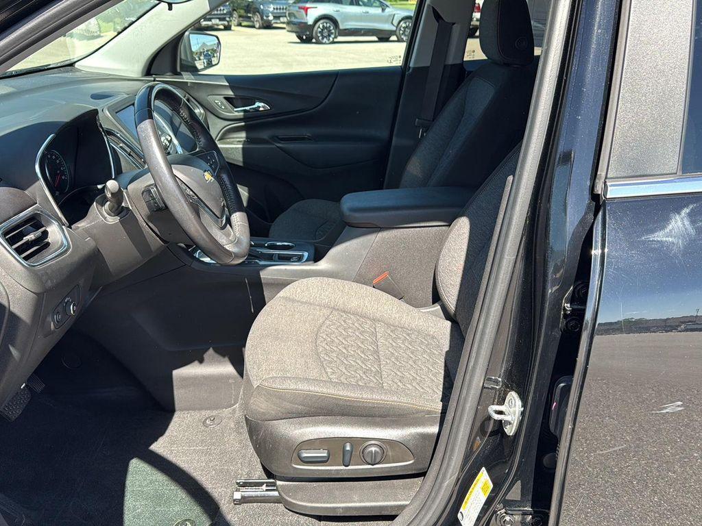 used 2022 Chevrolet Equinox car, priced at $18,800
