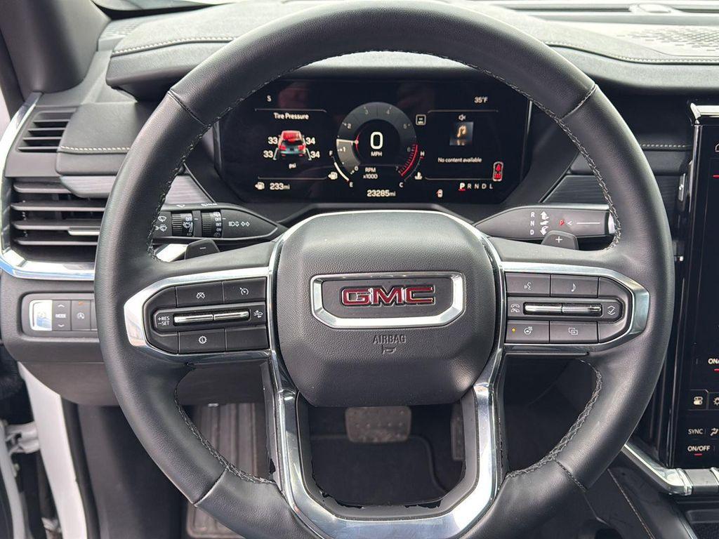 used 2025 GMC Acadia car, priced at $32,550