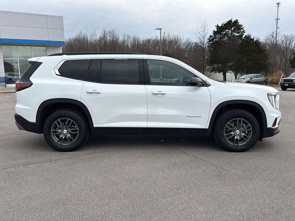 used 2025 GMC Acadia car, priced at $32,550