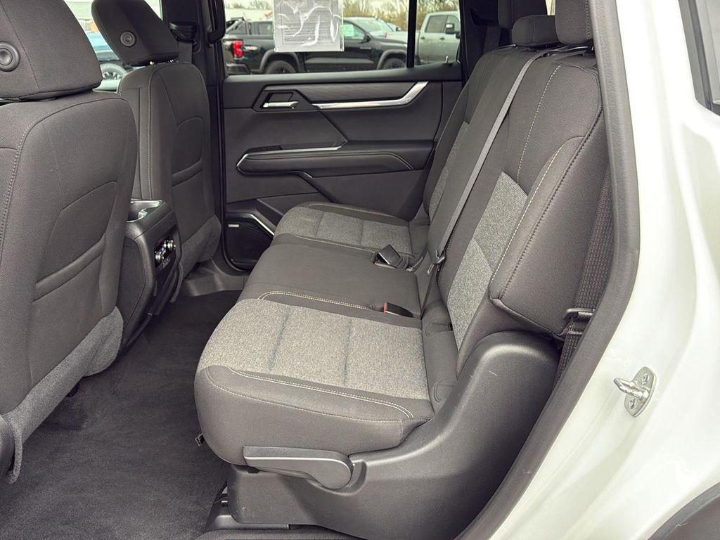 used 2025 GMC Acadia car, priced at $32,550