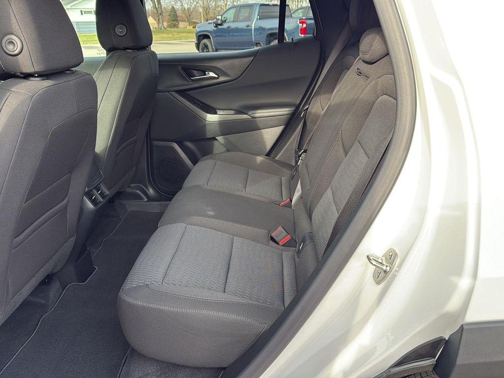 new 2026 Chevrolet Equinox car, priced at $33,955