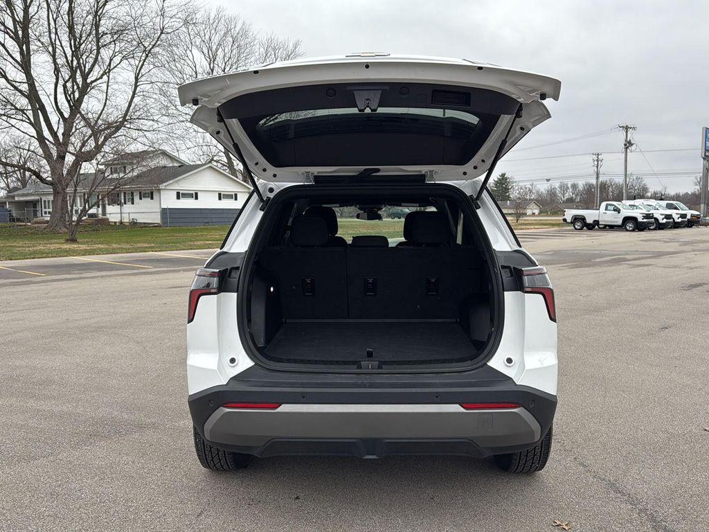 used 2025 Chevrolet Equinox car, priced at $23,495