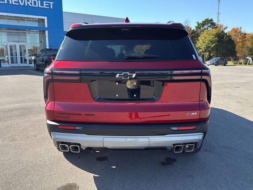new 2026 Chevrolet Traverse car, priced at $51,440