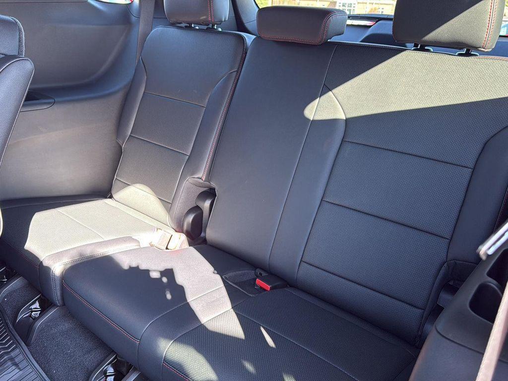 new 2026 Chevrolet Traverse car, priced at $51,440