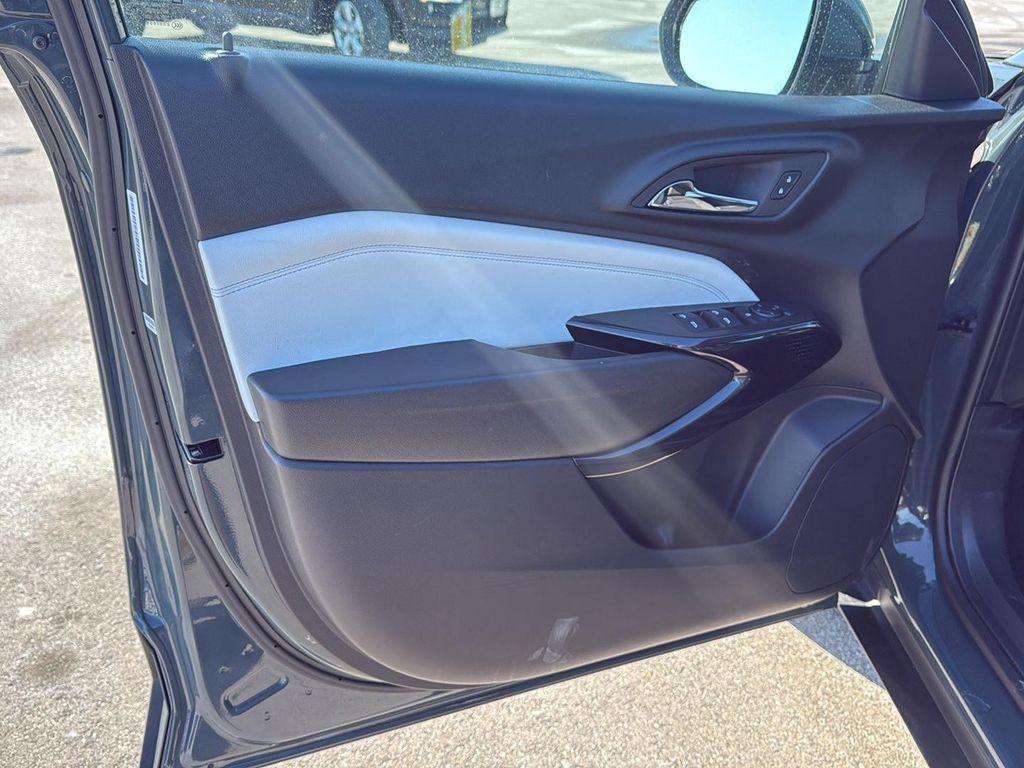 used 2025 Chevrolet Trax car, priced at $20,575