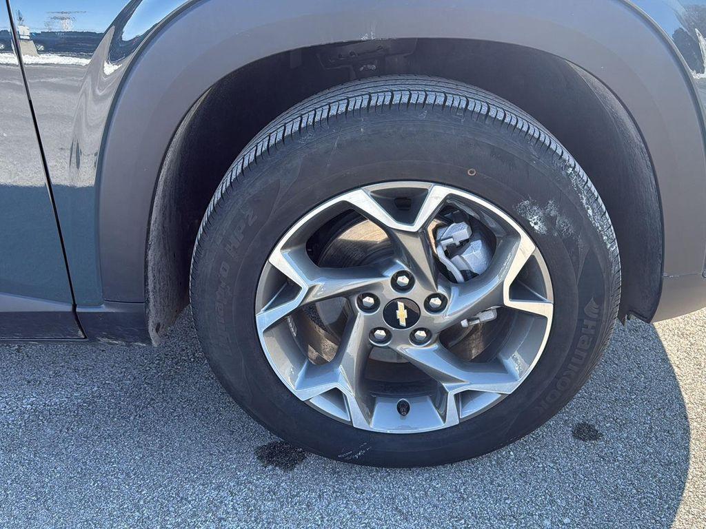 used 2025 Chevrolet Trax car, priced at $20,575