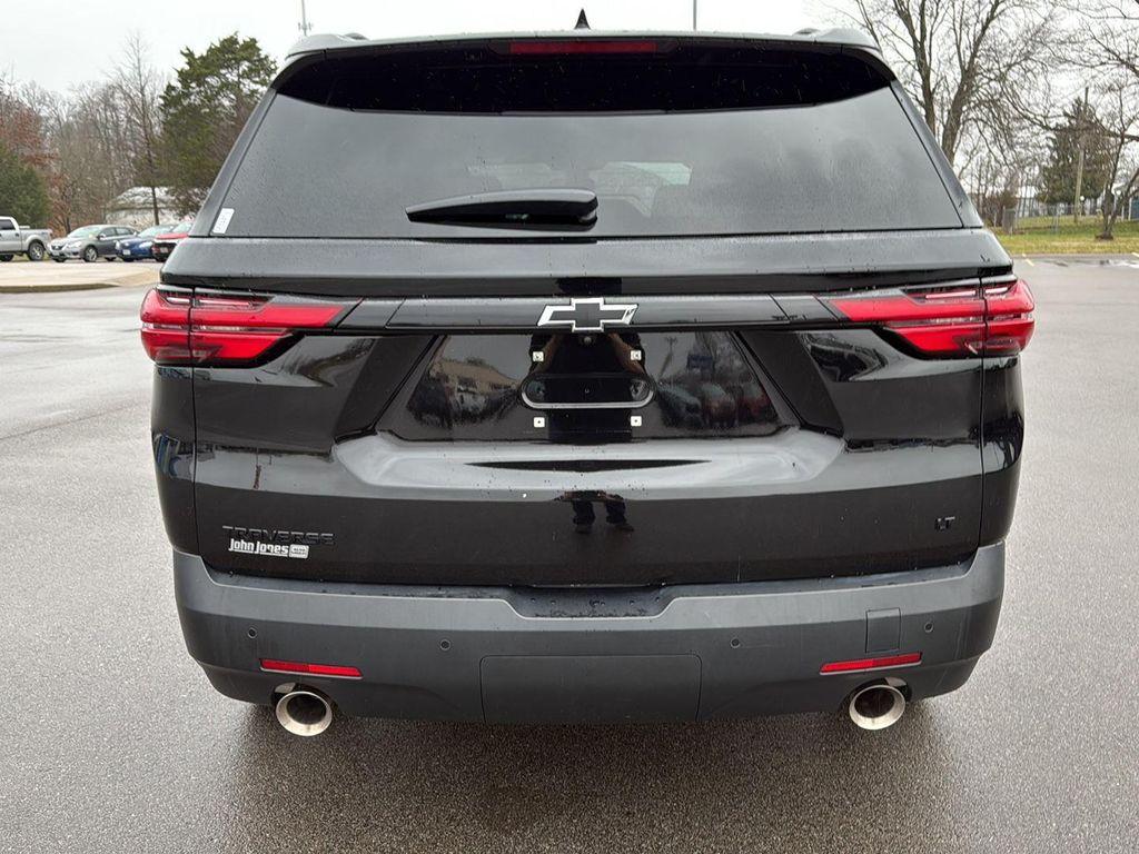 used 2023 Chevrolet Traverse car, priced at $27,700