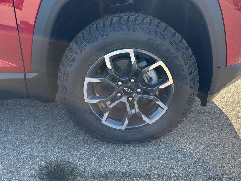 new 2026 Chevrolet Equinox car, priced at $37,890