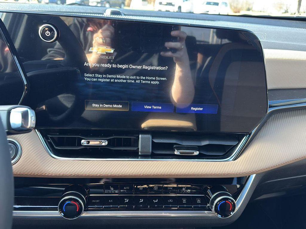 new 2026 Chevrolet Equinox car, priced at $37,890