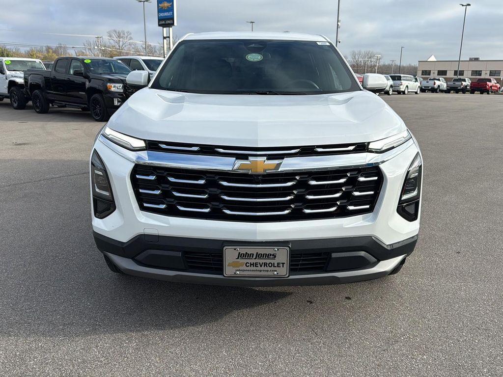 used 2025 Chevrolet Equinox car, priced at $24,532