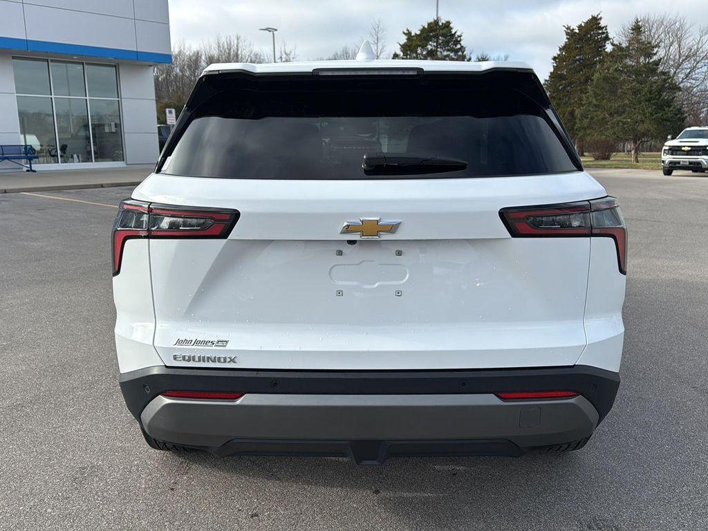 used 2025 Chevrolet Equinox car, priced at $24,532
