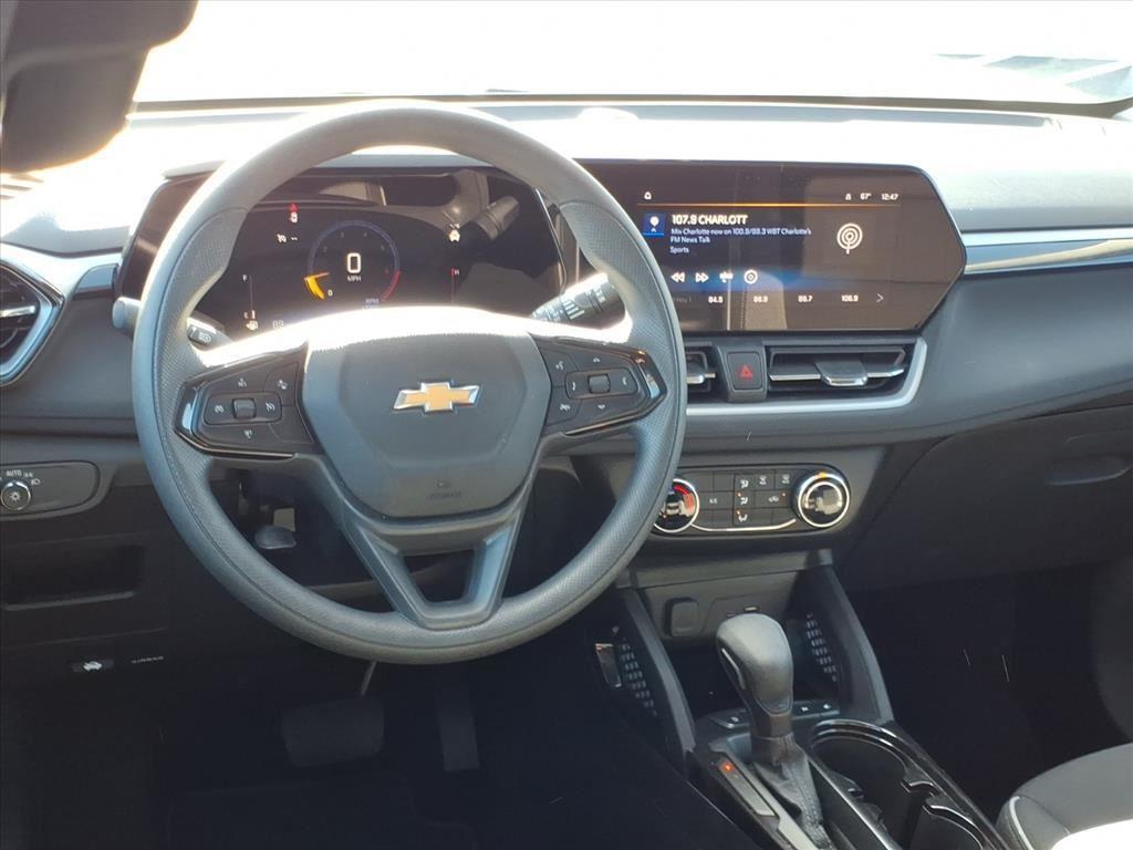 used 2025 Chevrolet TrailBlazer car, priced at $23,297