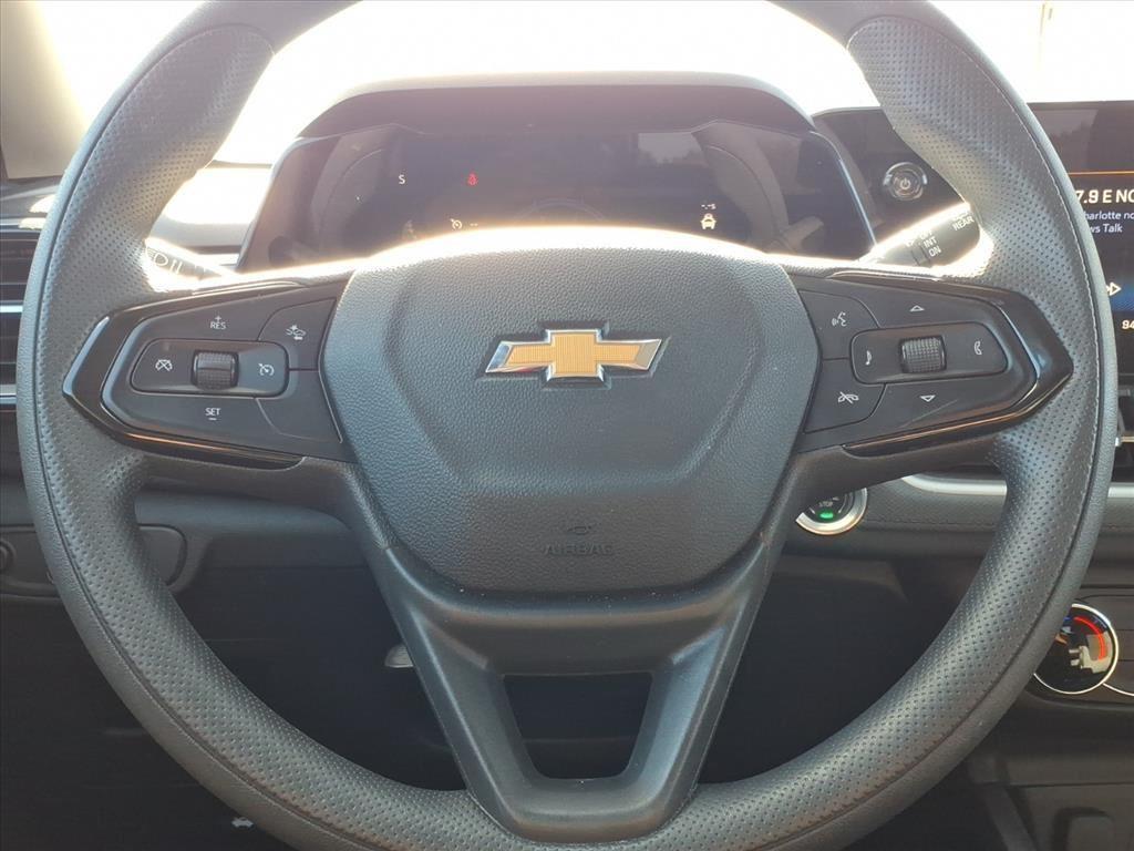 used 2025 Chevrolet TrailBlazer car, priced at $23,297