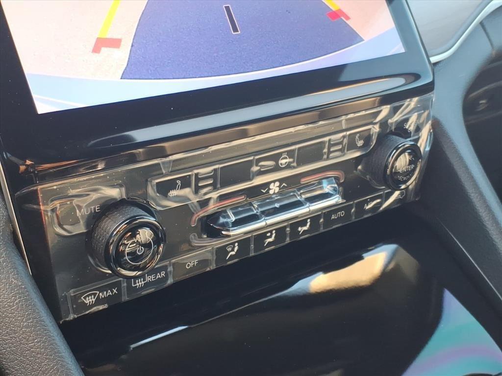 new 2025 Jeep Grand Cherokee car, priced at $40,885