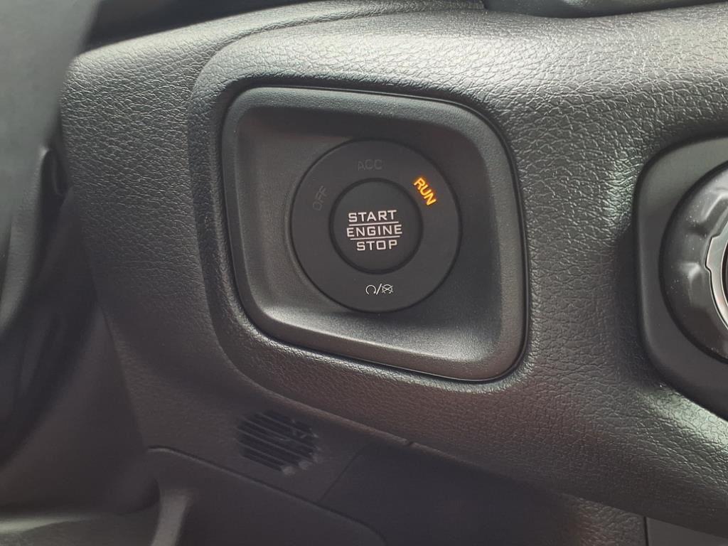 new 2025 Jeep Wrangler car, priced at $44,782