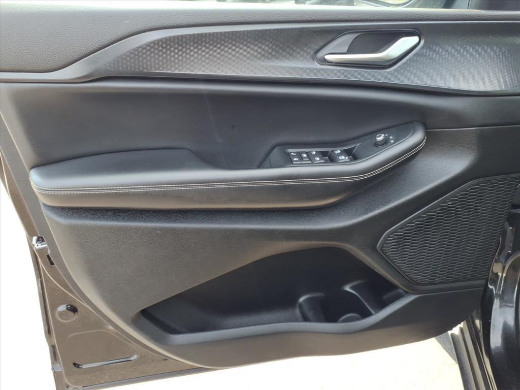 used 2023 Jeep Grand Cherokee L car, priced at $22,987