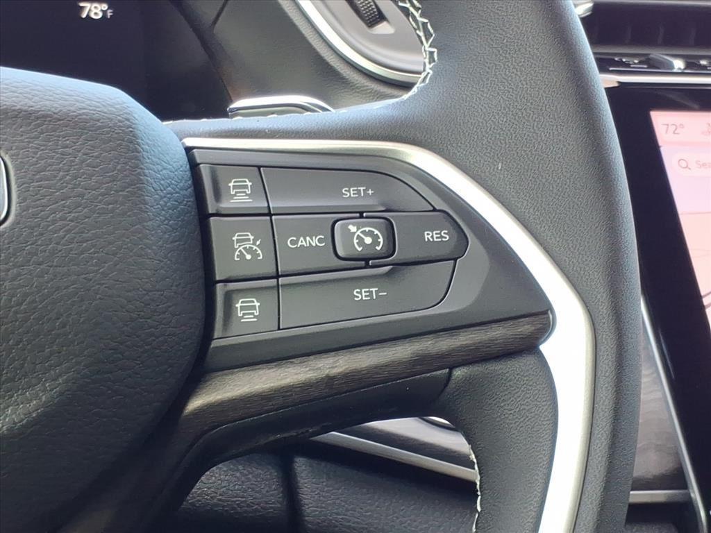 new 2025 Jeep Grand Cherokee car, priced at $40,885