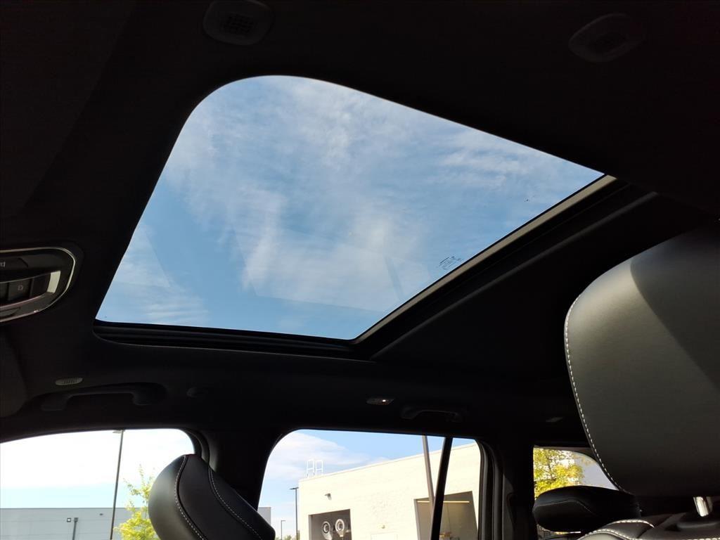 new 2025 Jeep Grand Cherokee car, priced at $40,885